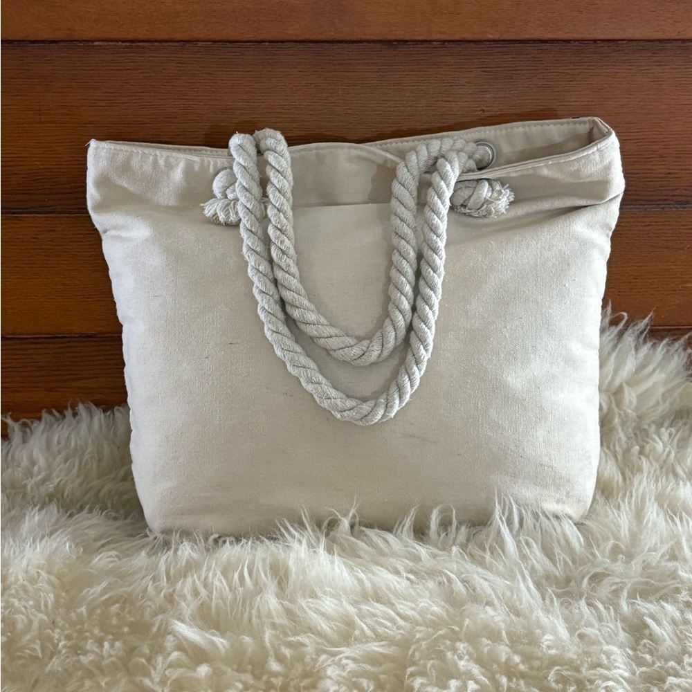 Owl Design Tote Bag - Cream and Red ‘Dare To Live Your Dream’ Graphic - Picture 3 of 4